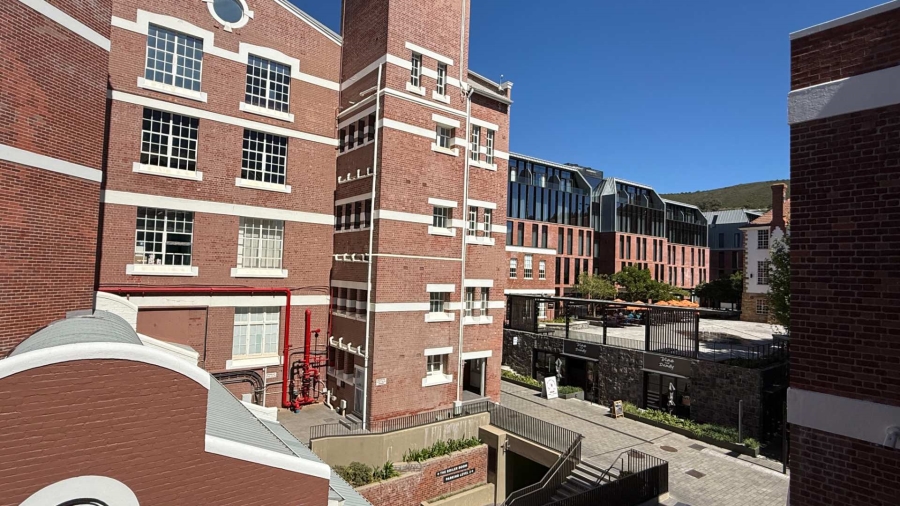 To Let commercial Property for Rent in Gardens Western Cape